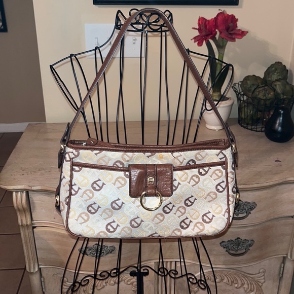 Etienne Aigner Vintage Logo Baguette Bag Purse Handbag 1990’s - Picture 1 of 16